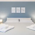 Apartment Kalos *